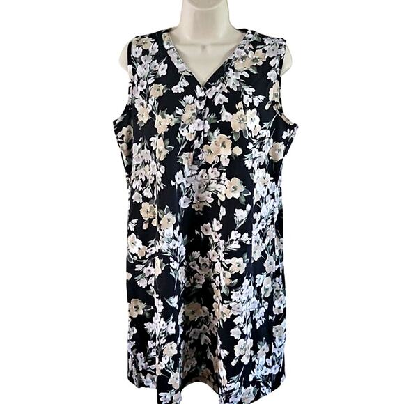 Isaac Mizrahi Live Floral Printed Henley Neck Tank Size Medium Petitte NWOT - Picture 2 of 7